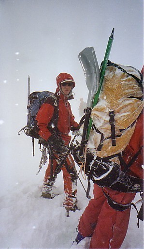 Dramatisches Bergwetter: 
Das Bild dient allein der Illustration, dieses Wetter herrschte auf der Haute Route. 
Das Wetter in der Galmilcke war zu schlecht zum Photographieren.